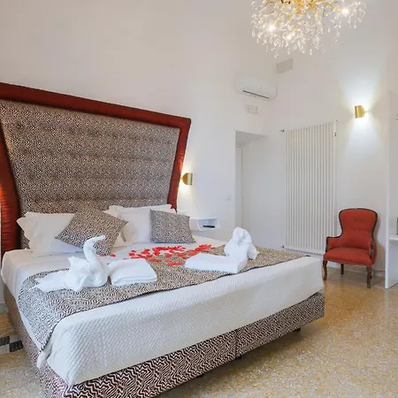 Panzió Maison 900 Tivoli